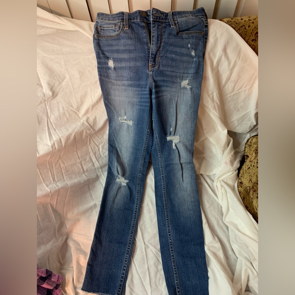 Holister size 26/28